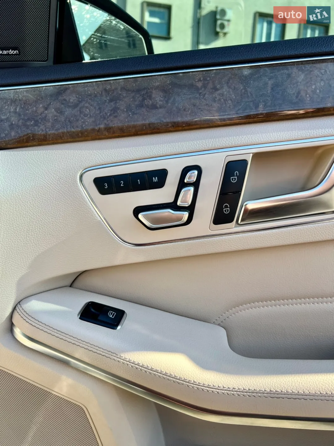 2014 Mercedes-Benz E-klasse - мініатюра 24