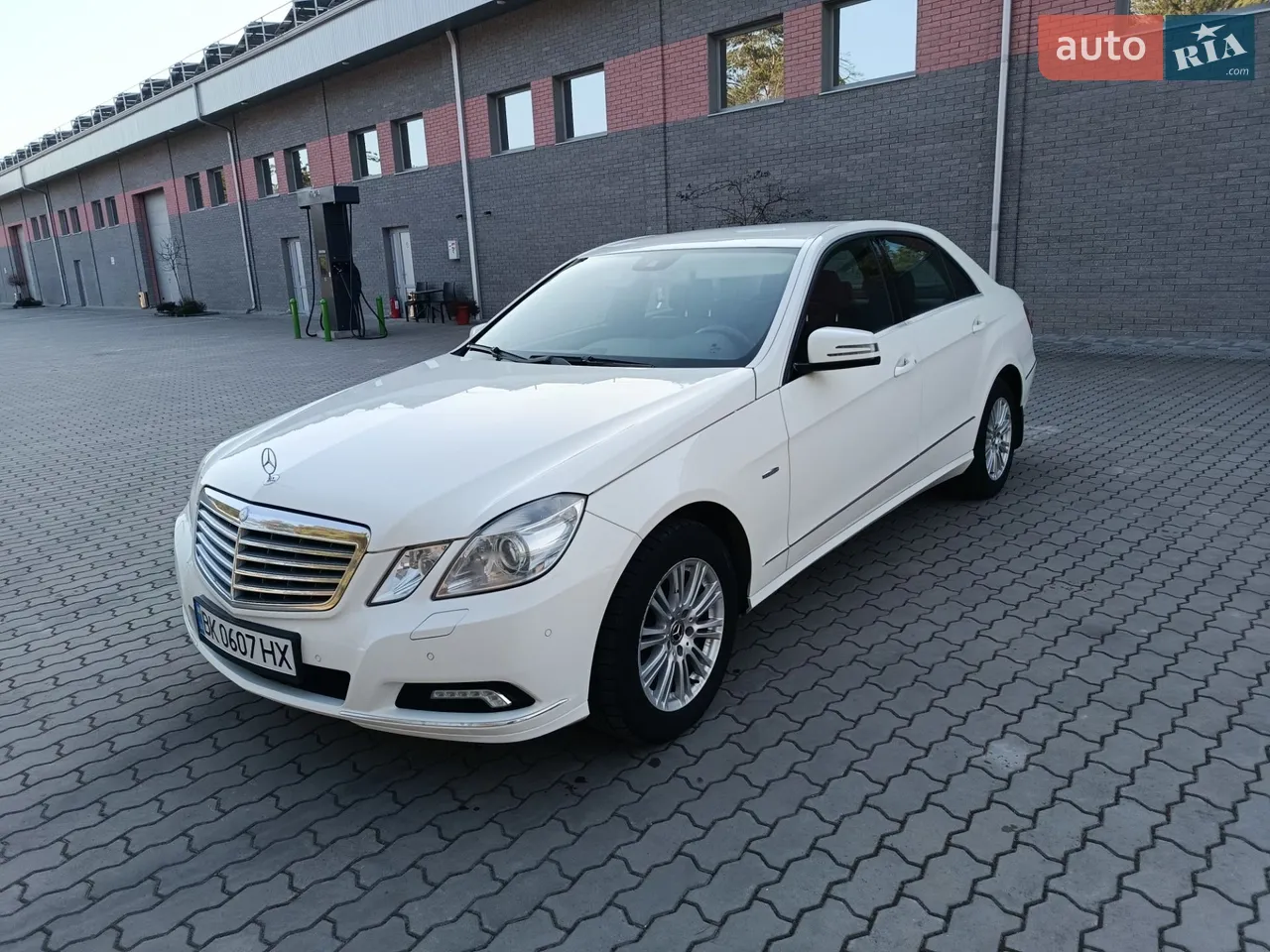 2011 Mercedes-Benz E-klasse - мініатюра 26