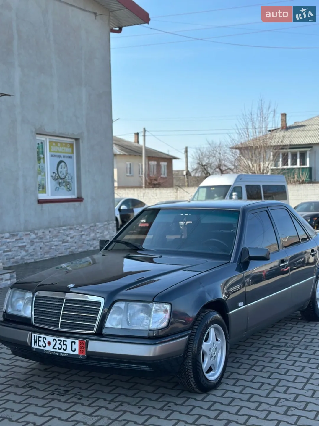Mercedes-Benz E-Class 1994