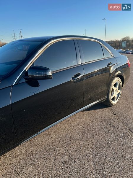 Седан Mercedes-Benz E-Class 2011 в Ровно