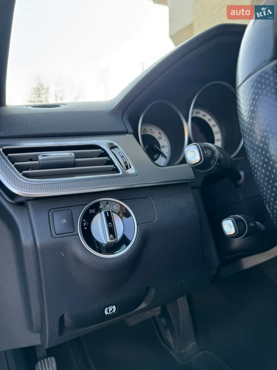 2015 Mercedes-Benz E-klasse - мініатюра 24