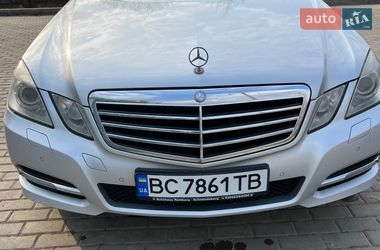 Седан Mercedes-Benz E-Class 2011 в Львові