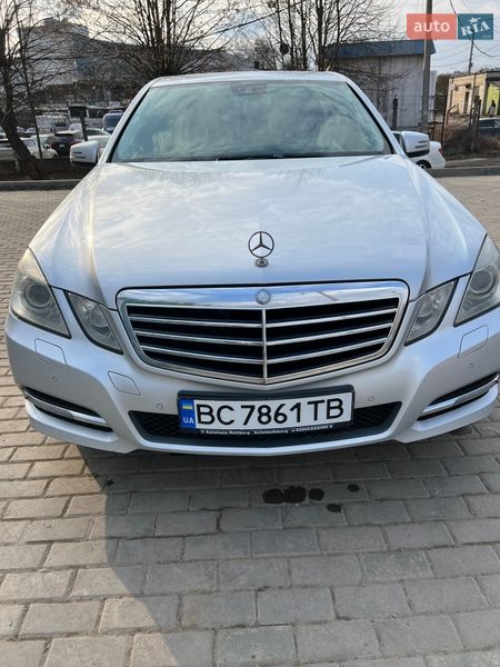 Mercedes-Benz E-Class 2011