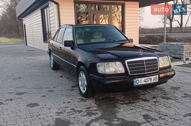 Седан Mercedes-Benz E-Class 1995 в Гнівані