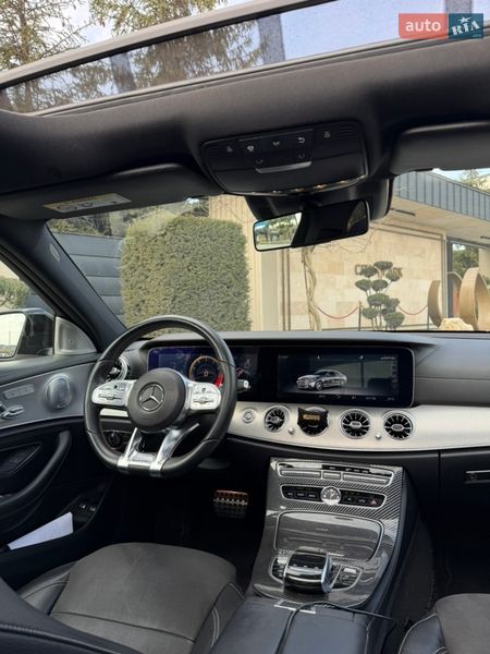 Седан Mercedes-Benz E-Class 2016 в Львові