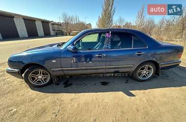 Седан Mercedes-Benz E-Class 1998 в Кривому Розі