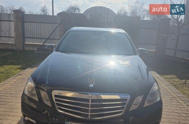 Седан Mercedes-Benz E-Class 2009 в Стрию
