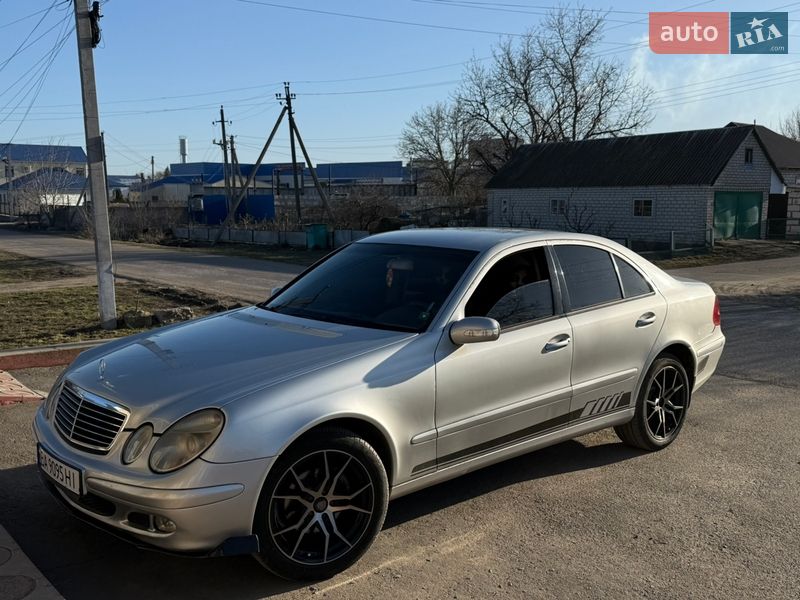 Mercedes-Benz E-Class 2002