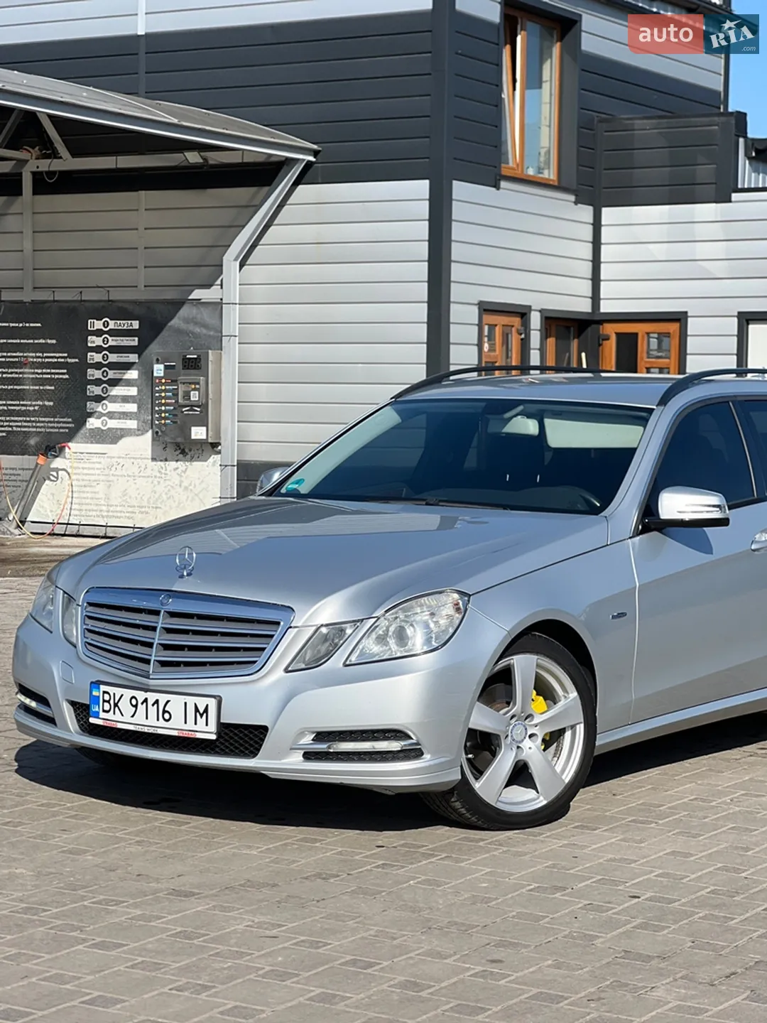 2011 Mercedes-Benz E-klasse - фото 1