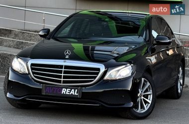 Седан Mercedes-Benz E-Class 2019 в Кривом Роге