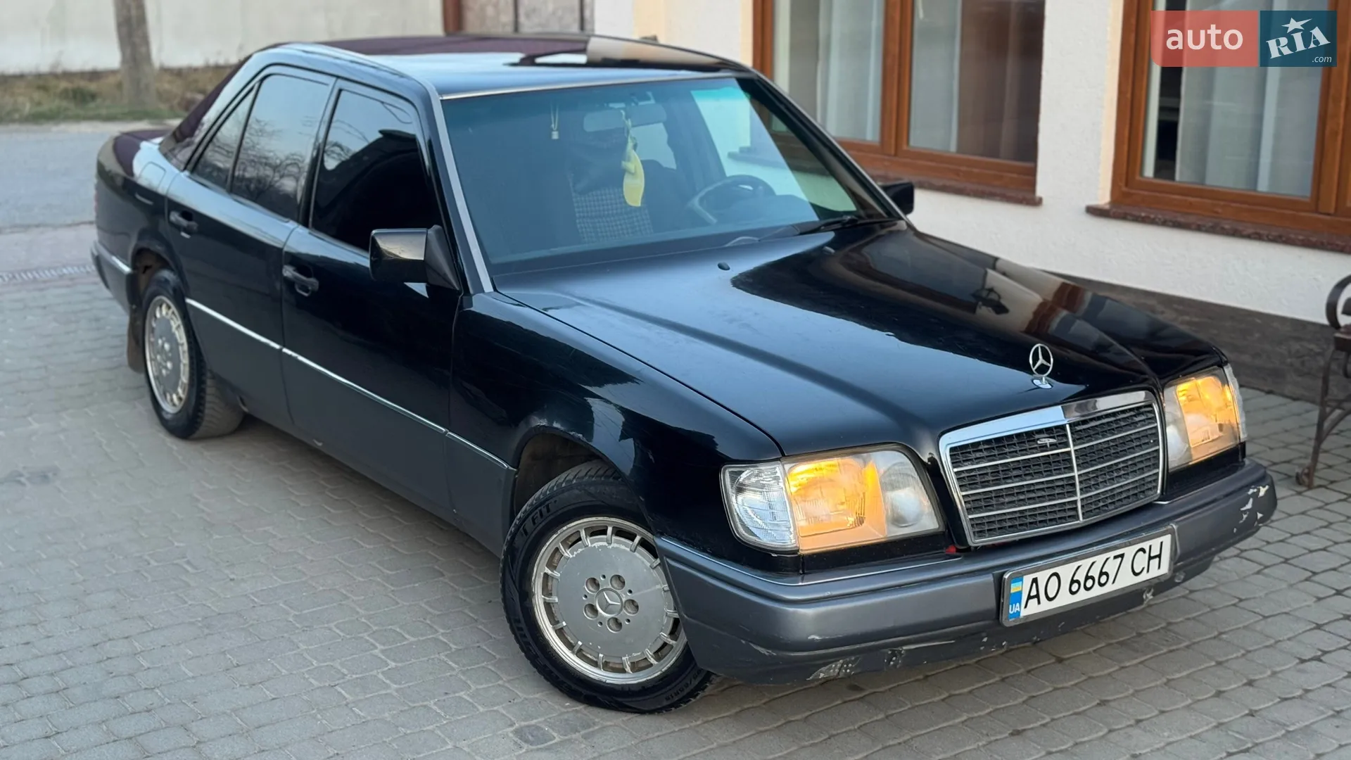 Mercedes-Benz E-Class 1994