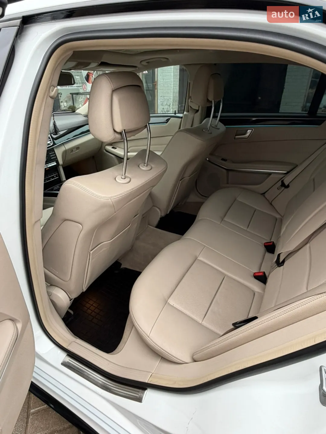 2015 Mercedes-Benz E-klasse - мініатюра 12