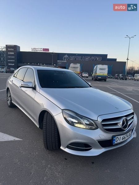 Седан Mercedes-Benz E-Class 2013 в Киеве