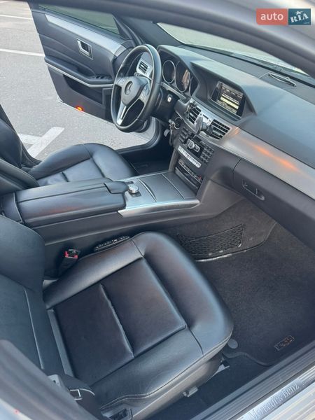 Седан Mercedes-Benz E-Class 2013 в Киеве