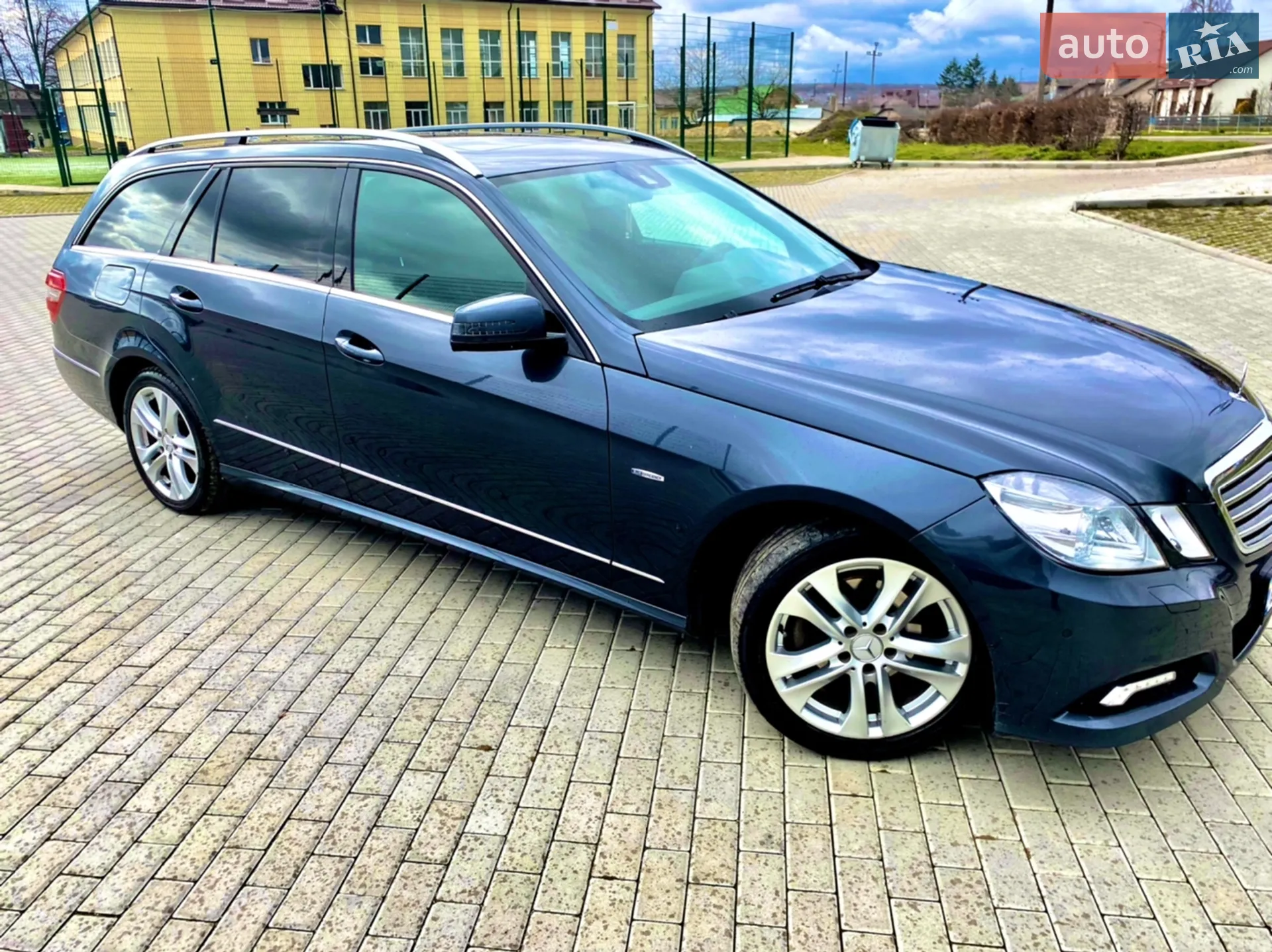 2010 Mercedes-Benz E-klasse - мініатюра 6
