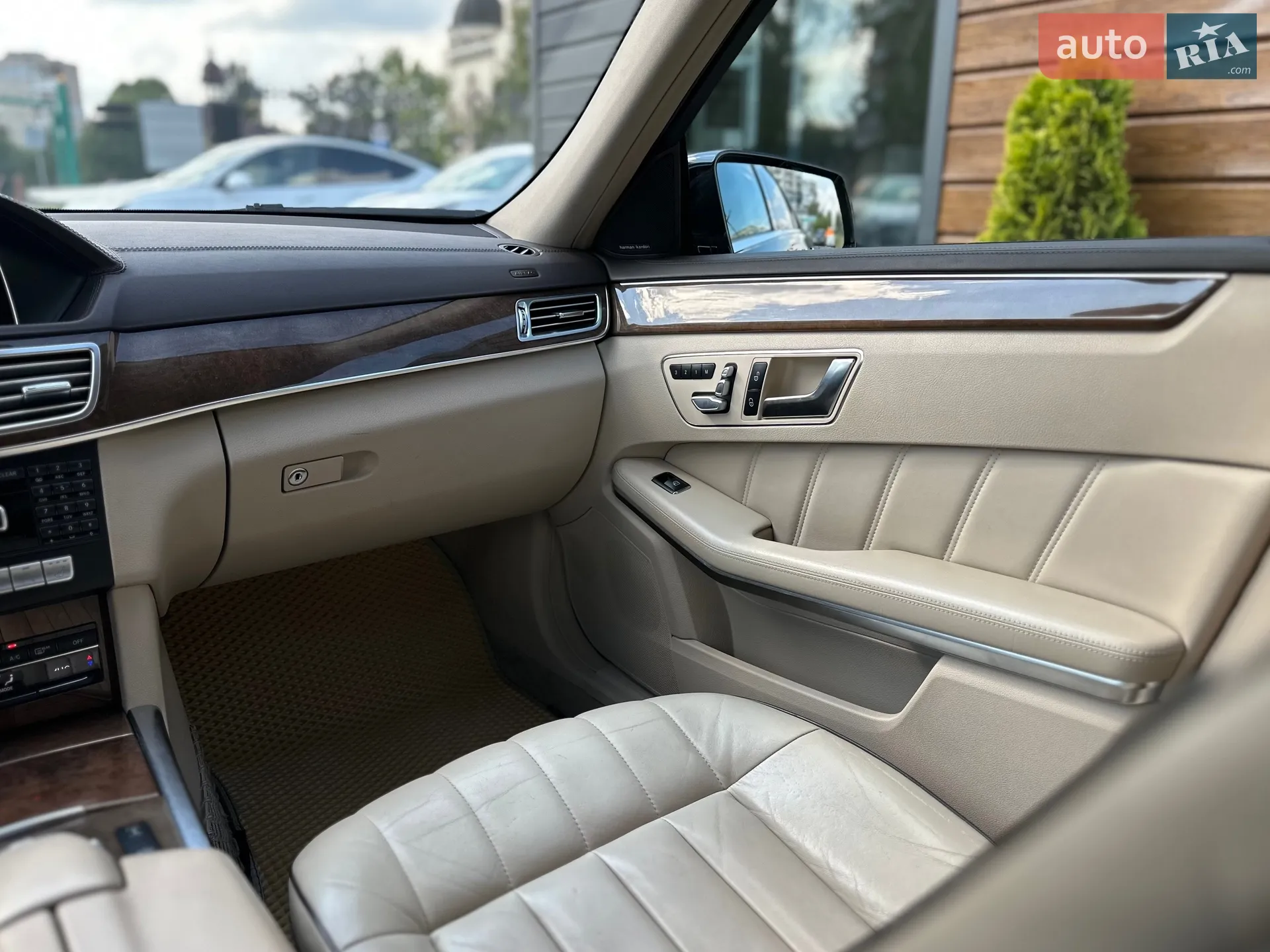 2013 Mercedes-Benz E-klasse - мініатюра 52