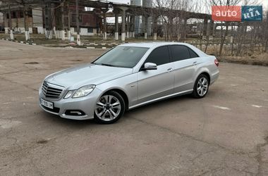 Седан Mercedes-Benz E-Class 2009 в Калуше