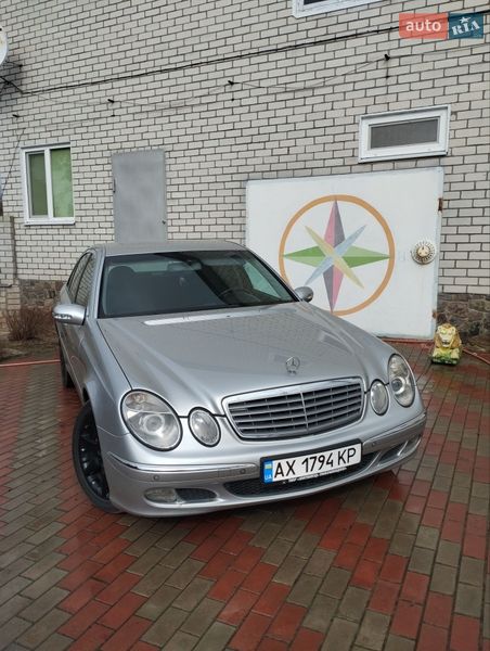 Седан Mercedes-Benz E-Class 2004 в Харькове