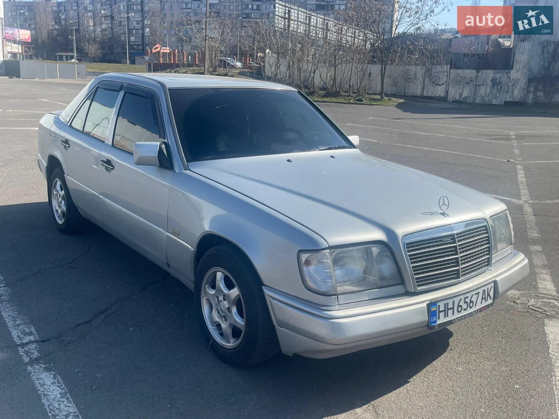 Mercedes-Benz E-Class 1995