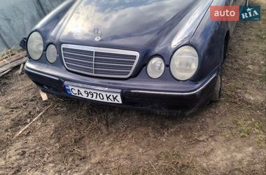 Седан Mercedes-Benz E-Class 2000 в Луцьку