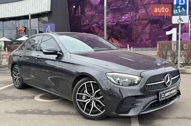 Седан Mercedes-Benz E-Class 2020 в Киеве
