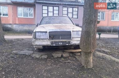 Седан Mercedes-Benz E-Class 1986 в Тернополі