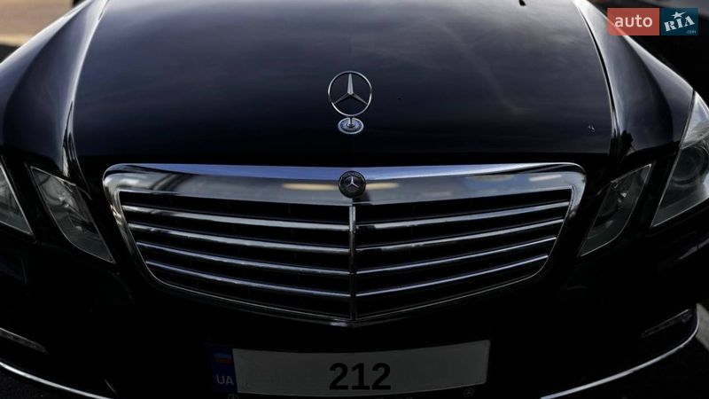 Mercedes-Benz E-Class 2010