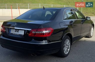 Седан Mercedes-Benz E-Class 2010 в Киеве
