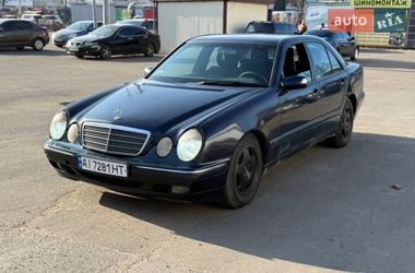 Седан Mercedes-Benz E-Class 2001 в Киеве