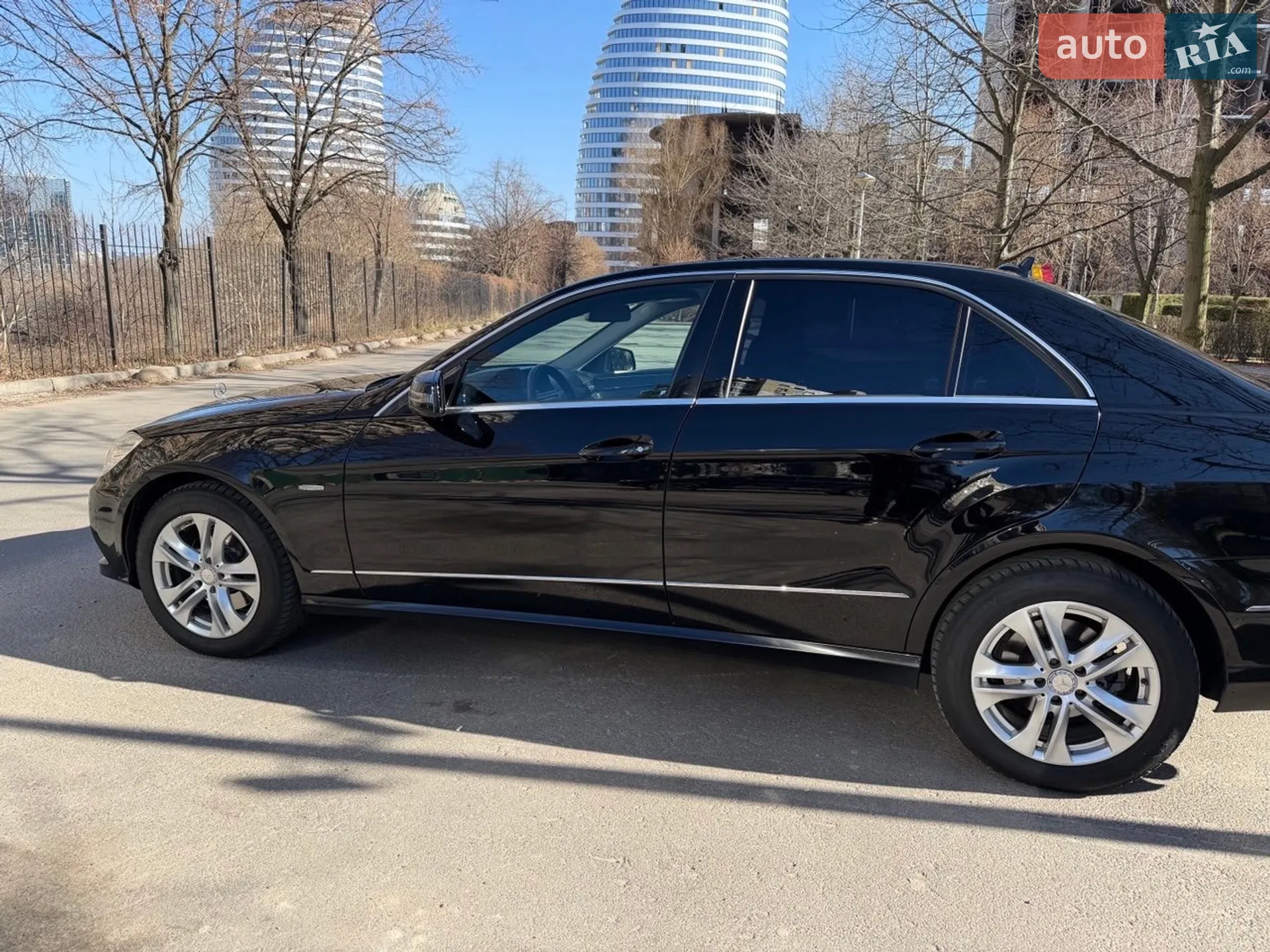2010 Mercedes-Benz E-klasse - мініатюра 4
