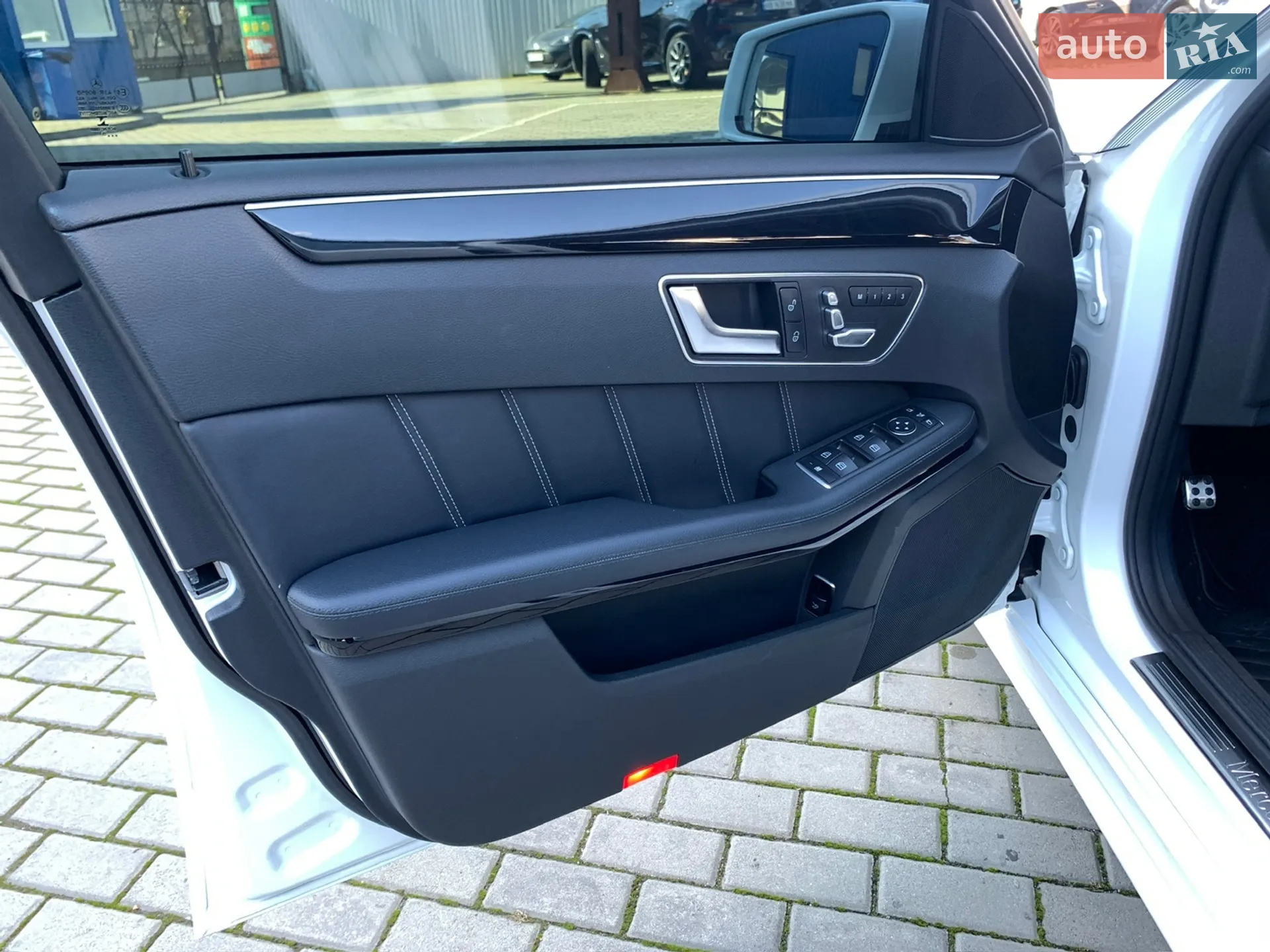 2015 Mercedes-Benz E-klasse - мініатюра 22