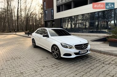Седан Mercedes-Benz E-Class 2015 в Тернополе