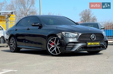Седан Mercedes-Benz E-Class 2021 в Киеве