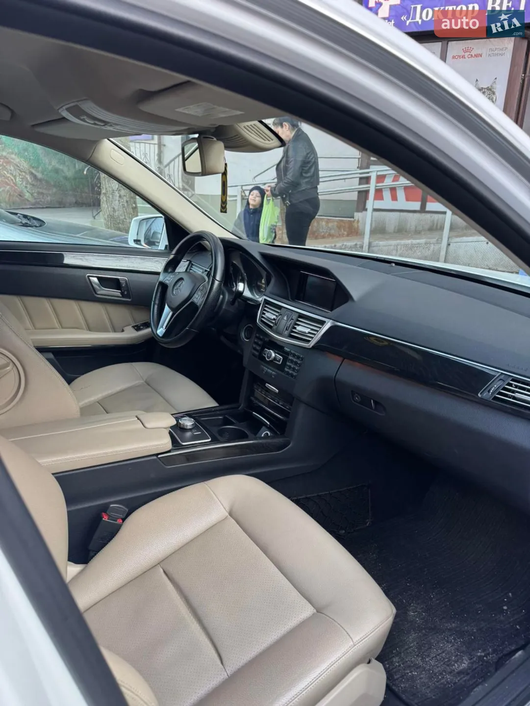 2012 Mercedes-Benz E-klasse - мініатюра 11