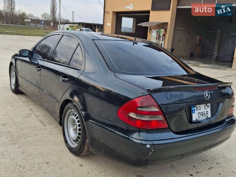 Седан Mercedes-Benz E-Class 2002 в Копычинце