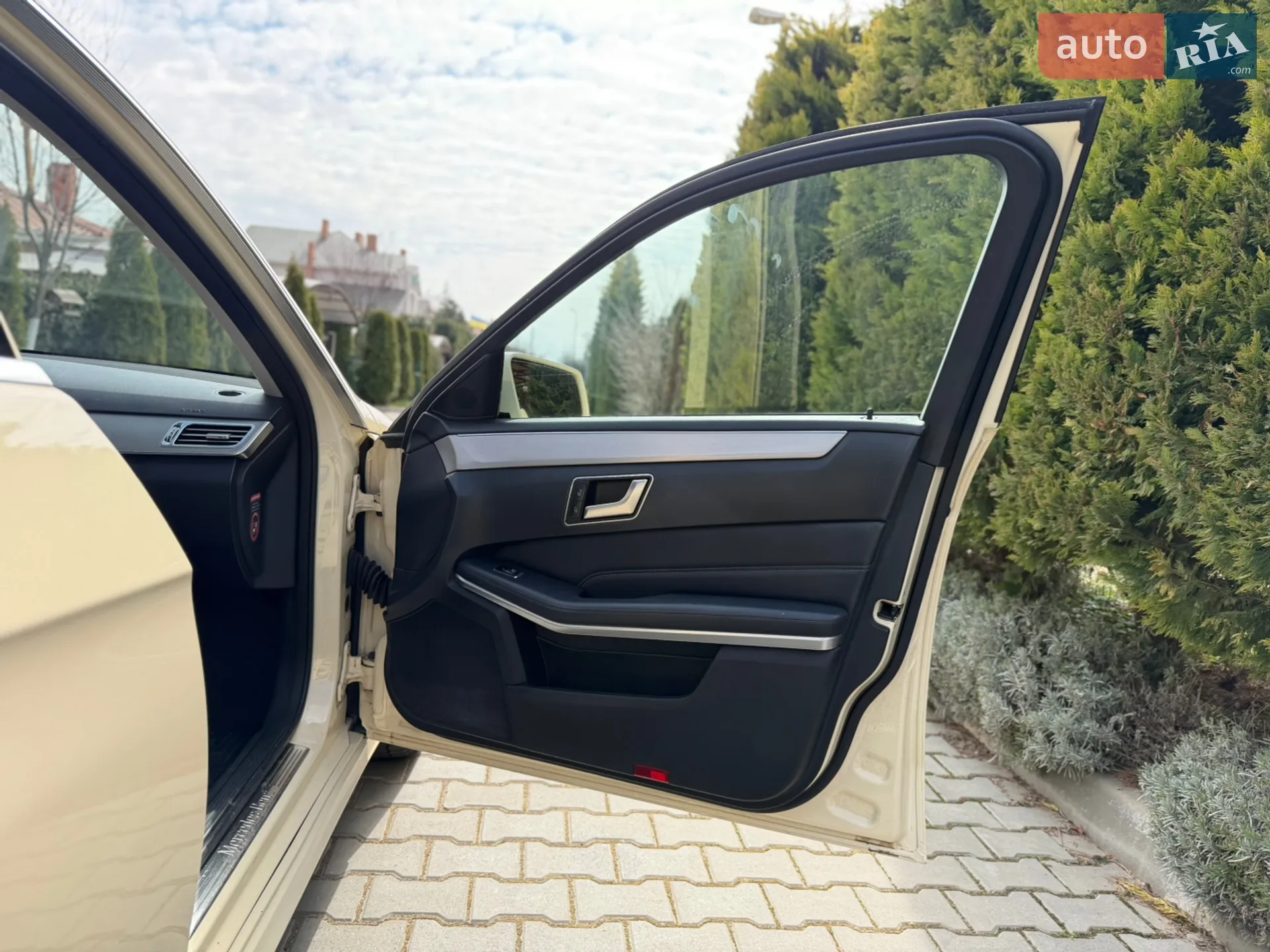 2015 Mercedes-Benz E-klasse - мініатюра 25