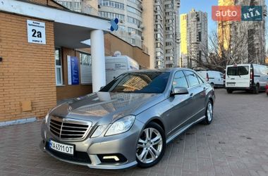 Седан Mercedes-Benz E-Class 2011 в Києві