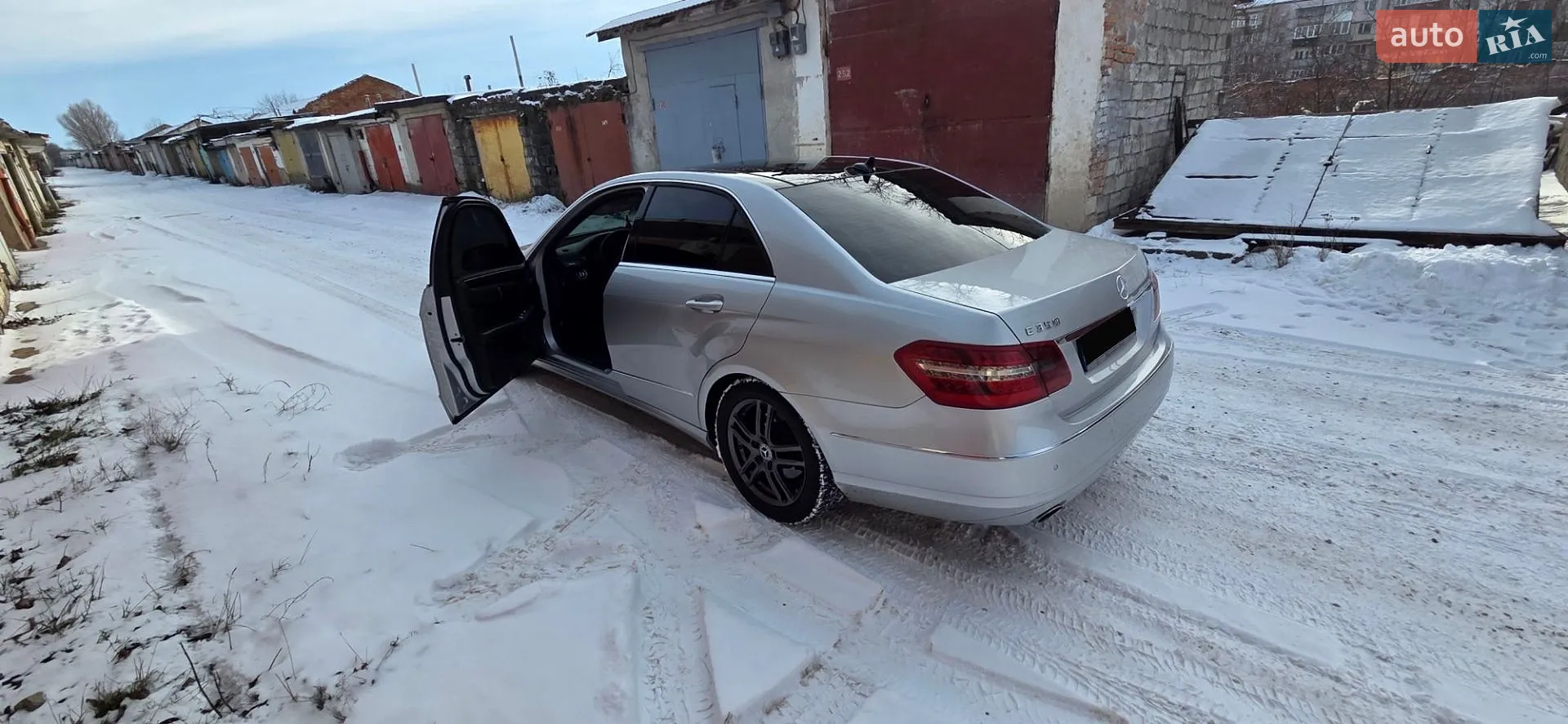 2011 Mercedes-Benz E-klasse - мініатюра 2