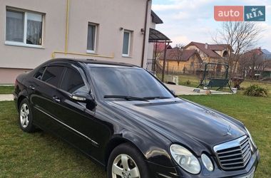 Седан Mercedes-Benz E-Class 2004 в Ивано-Франковске