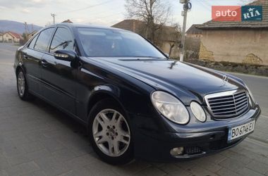 Седан Mercedes-Benz E-Class 2002 в Белках