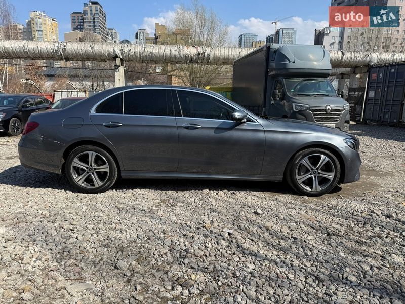 Седан Mercedes-Benz E-Class 2019 в Киеве