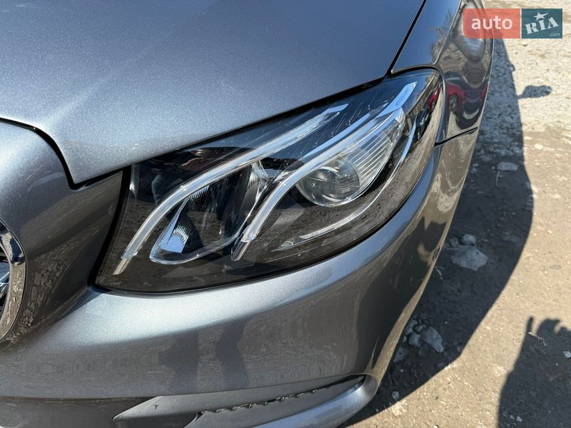 Седан Mercedes-Benz E-Class 2019 в Киеве