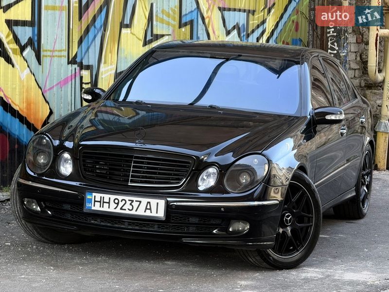Mercedes-Benz E-Class 2005
