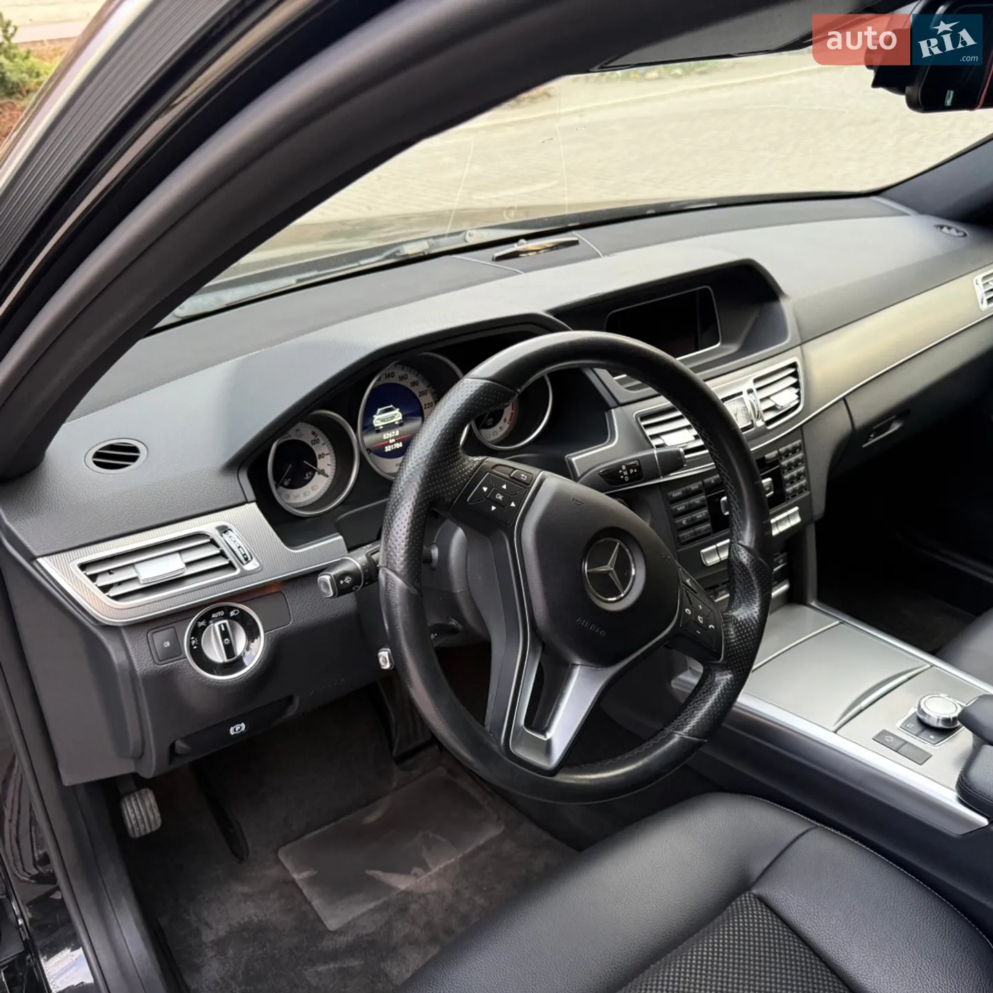 2015 Mercedes-Benz E-klasse - мініатюра 14