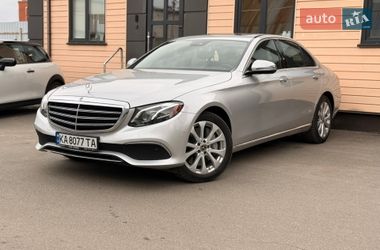Седан Mercedes-Benz E-Class 2017 в Киеве