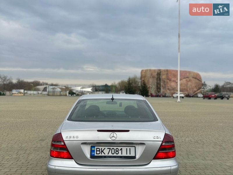 Седан Mercedes-Benz E-Class 2004 в Одессе