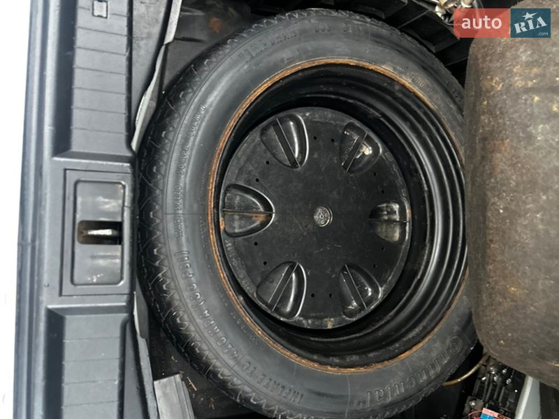 Седан Mercedes-Benz E-Class 2004 в Одессе