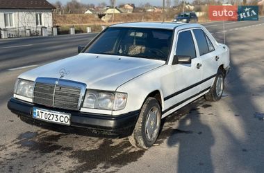 Седан Mercedes-Benz E-Class 1988 в Калуше