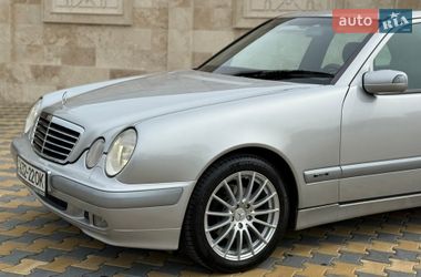 Седан Mercedes-Benz E-Class 2001 в Одессе
