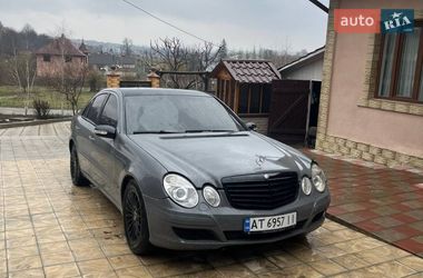 Седан Mercedes-Benz E-Class 2002 в Чернівцях